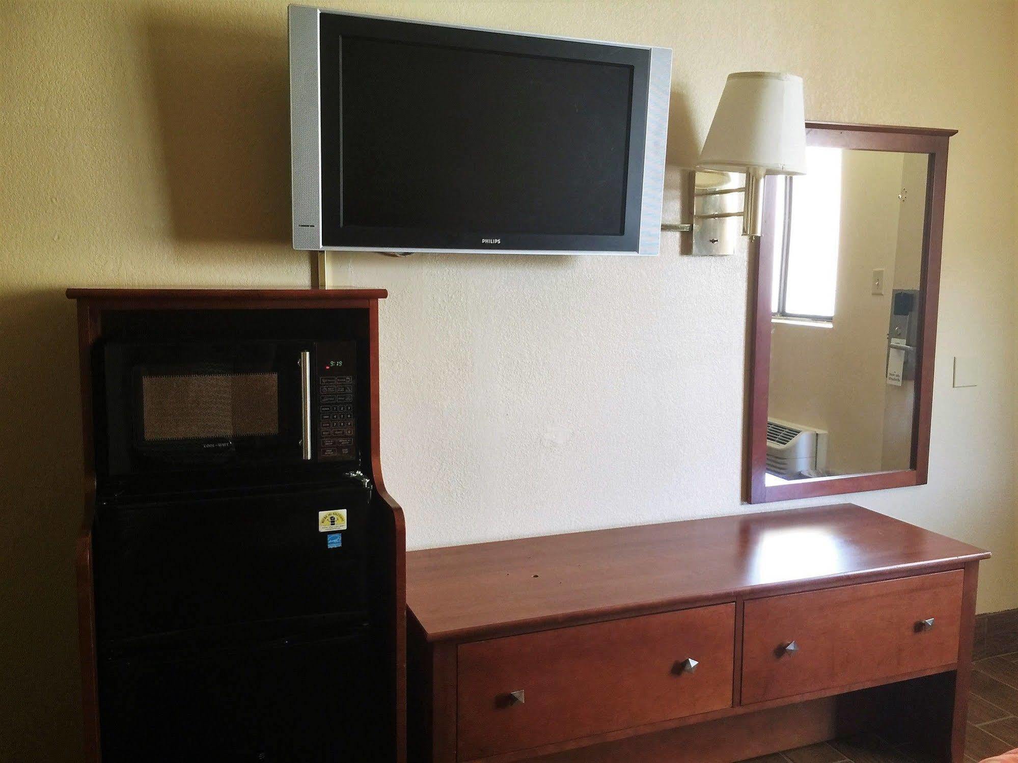 Bama Inn ฮันต์สวิลล์ ภายนอก รูปภาพ
